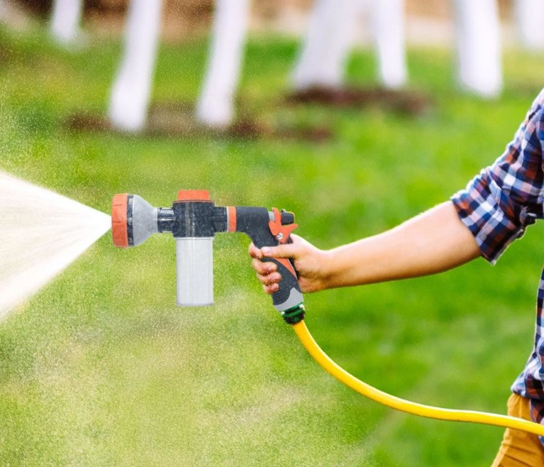 Lexia 8-Pattern High Pressure Car Wash Spray Gun with Soap Dispenser